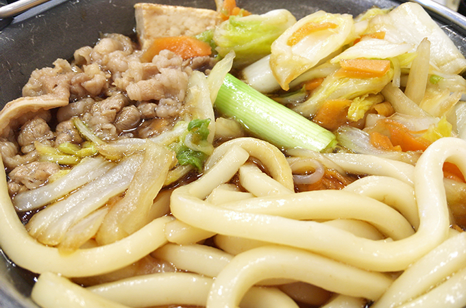 【すき家】冬の定番メニュー「牛すき鍋定食」を食す。