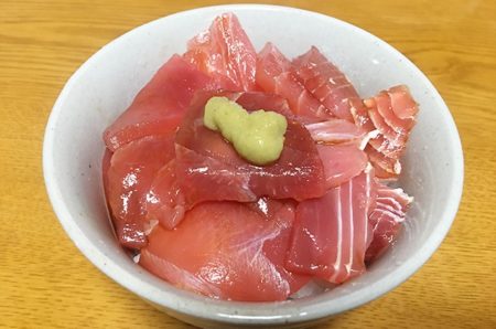 高岡市【宮商】直売所で冷凍マグロをテイクアウト！自宅でマグロ丼＆ネギトロ丼を食す♪