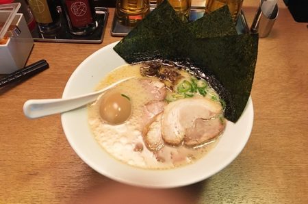 【一風堂】とんこつラーメン♪「特製白丸ラーメン」を食す！